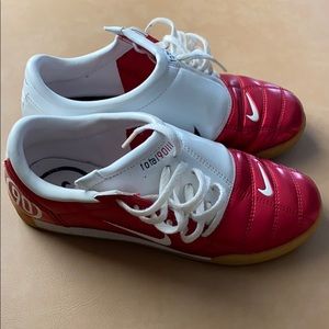 Nike indoor soccer shoes